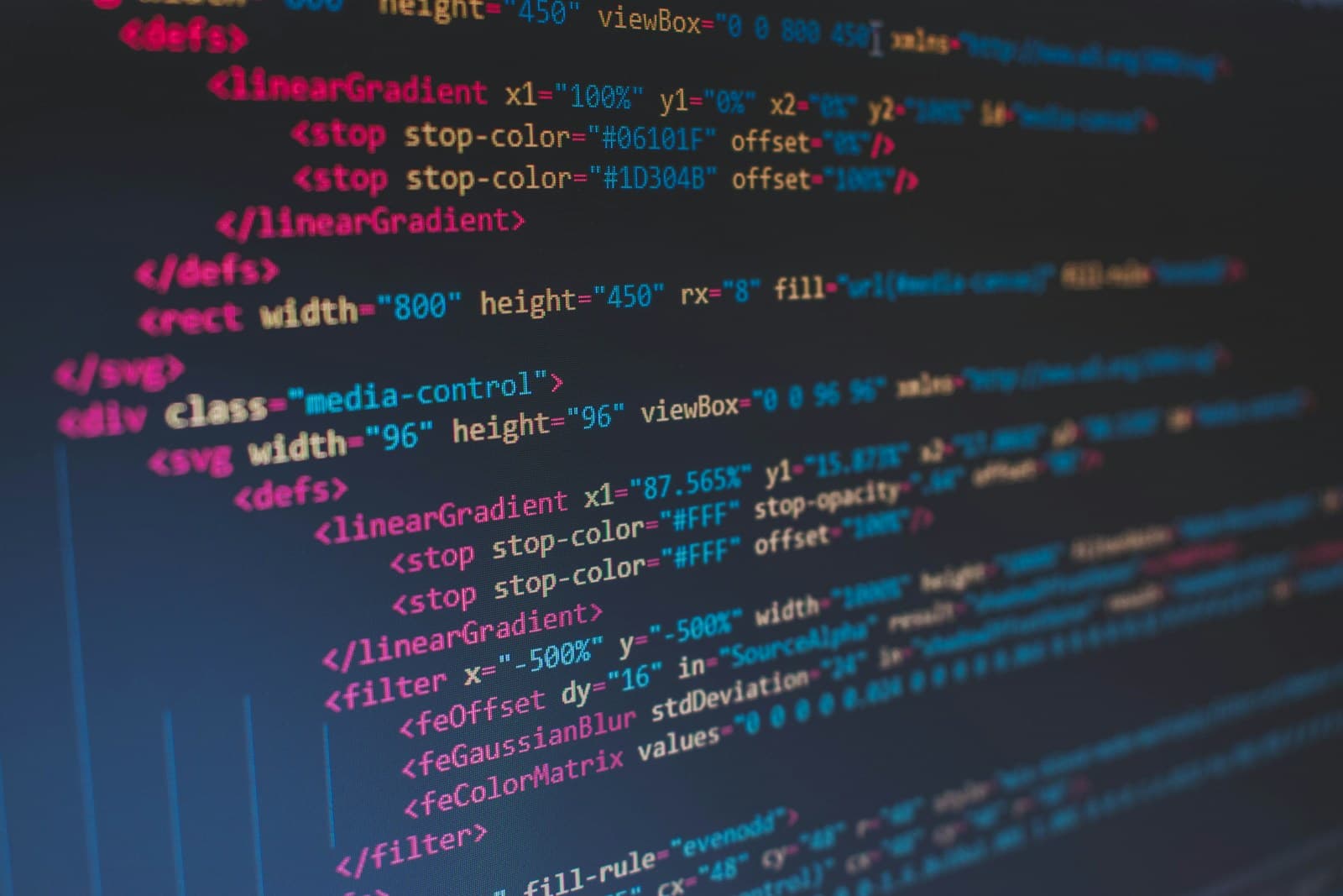 Two-Pointer Technique للمبتدئ: حل مسائل Array في O(n) بدل O(n²)
